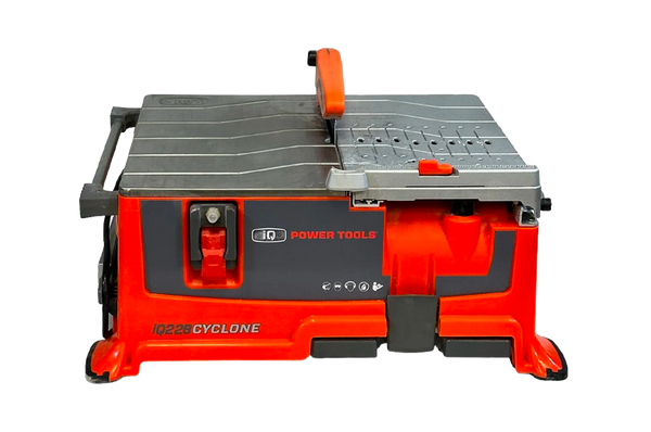 iQ228 CYCLONE Dust-Control Saw